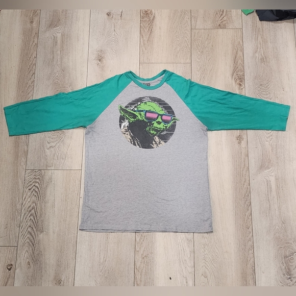 Star Wars Cool Guy Yoda shirt Grey and Teal size large - Picture 1 of 4
